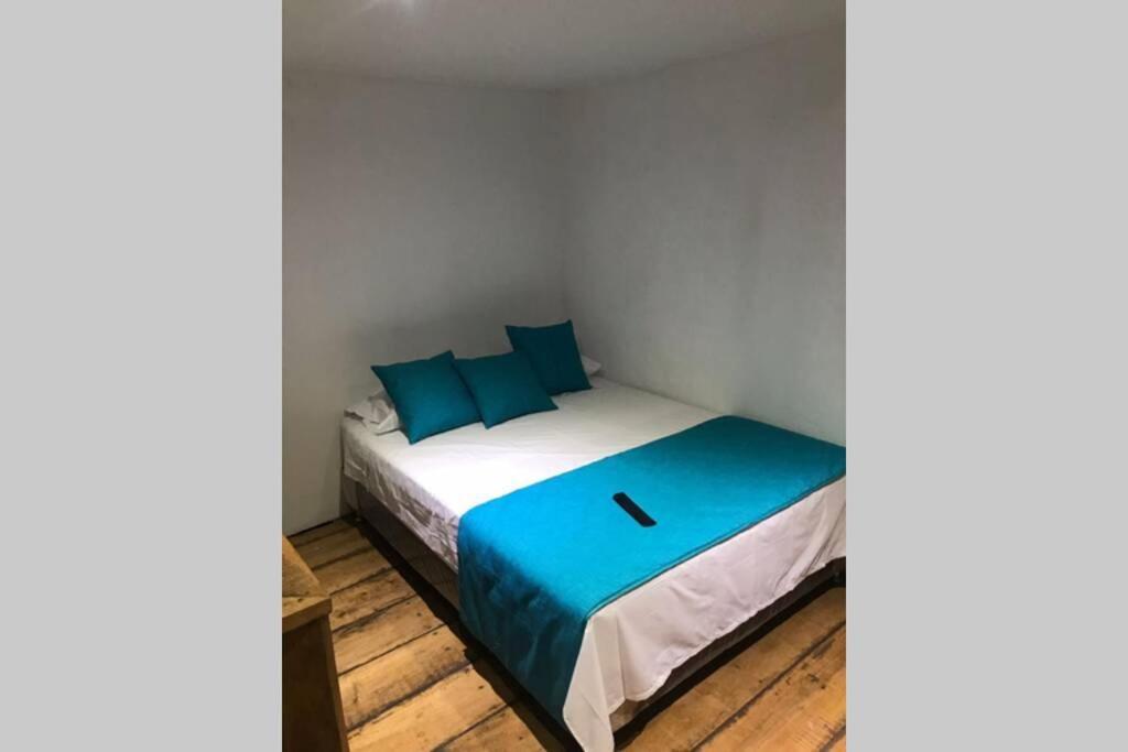 Parrot House San Antonio Apartman Cali Kültér fotó