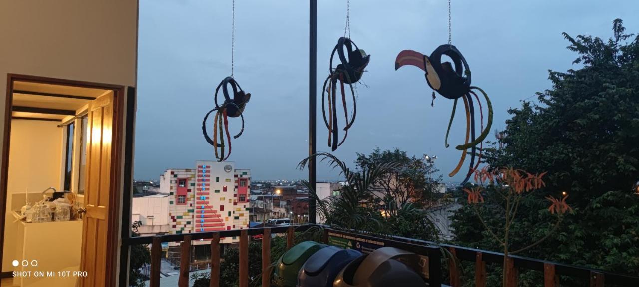 Parrot House San Antonio Apartman Cali Kültér fotó