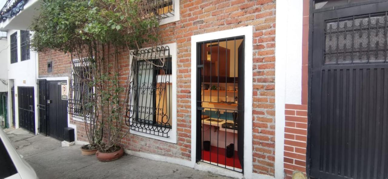 Parrot House San Antonio Apartman Cali Kültér fotó